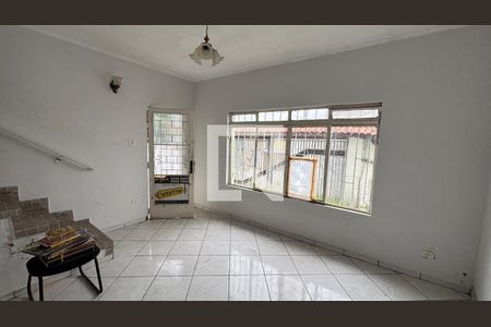 Sala de casa para alugar com 4 quartos, 147m² em Vila Lucinda, Santo André