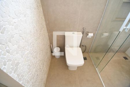 Banheiro 1 - Suíte de casa de condomínio para alugar com 3 quartos, 250m² em Parque Taquaral, Campinas
