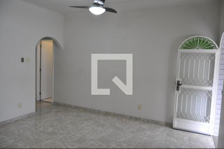 Casa de Condomínio para alugar com 3 quartos, 420m² em Engenho de Dentro, Rio de Janeiro