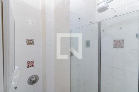 Banheiro de kitnet/studio à venda com 1 quarto, 31m² em Copacabana, Rio de Janeiro