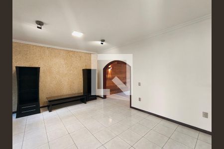 Sala de casa de condomínio à venda com 3 quartos, 243m² em Jardim Samambaia, Jundiaí
