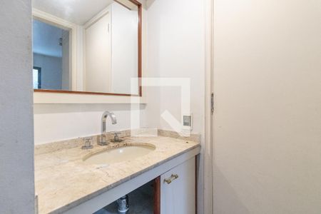 Banheiro de apartamento à venda com 1 quarto, 38m² em Itaim Bibi, São Paulo