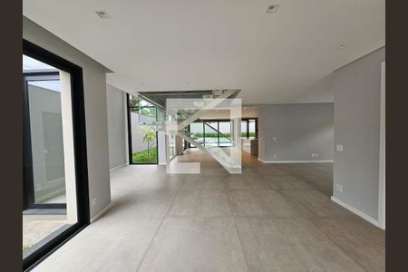 Casa à venda com 4 quartos, 550m² em Jardim Luzitania, São Paulo
