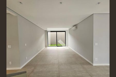 Casa à venda com 4 quartos, 550m² em Jardim Luzitania, São Paulo