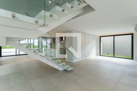 Sala 1 de casa à venda com 4 quartos, 550m² em Jardim Luzitania, São Paulo