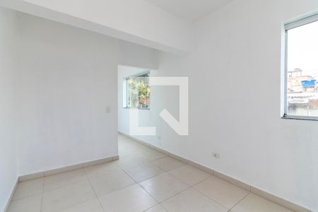 Sala de casa para alugar com 2 quartos, 90m² em Parque Peruche, São Paulo