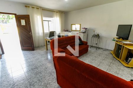 Sala de casa para alugar com 2 quartos, 225m² em Campo Limpo, São Paulo