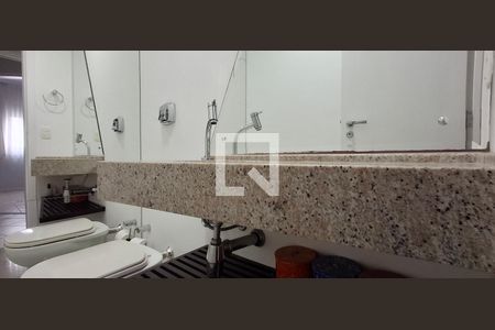 Lavabo de apartamento para alugar com 4 quartos, 132m² em Centro, Florianópolis