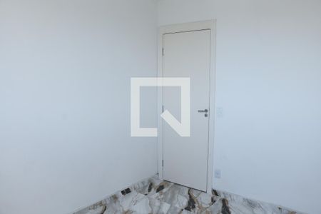 Quarto 1 de apartamento para alugar com 2 quartos, 53m² em Viga, Nova Iguaçu