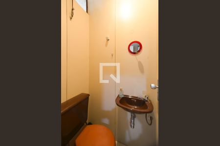 Lavabo de apartamento para alugar com 1 quarto, 50m² em Funcionários, Belo Horizonte