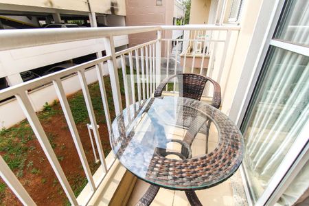 Sacada da Sala de apartamento para alugar com 2 quartos, 48m² em Parque Dom Joao Neri, São Paulo