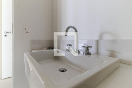 Lavabo de apartamento à venda com 4 quartos, 388m² em Higienópolis, São Paulo
