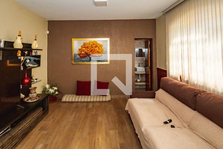 Sala de casa à venda com 4 quartos, 300m² em São João Batista, Belo Horizonte