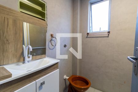 Banheiro de apartamento à venda com 1 quarto, 120m² em Teresópolis, Porto Alegre