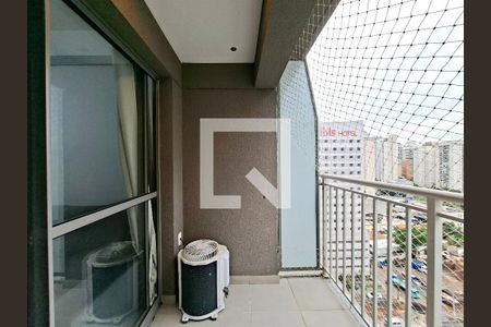 Varanda Sala/Cozinha de apartamento para alugar com 1 quarto, 24m² em Vila Nova Conceição, São Paulo