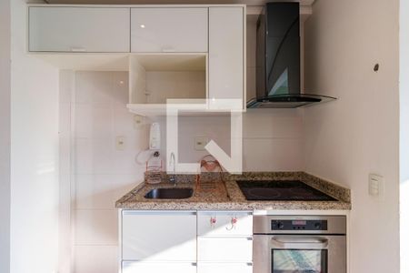 Sala/Cozinha de apartamento para alugar com 1 quarto, 39m² em Vila Suzana, São Paulo