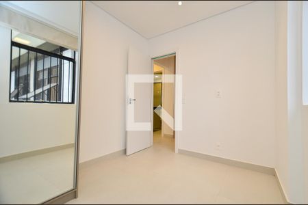 Quarto 1 de apartamento para alugar com 2 quartos, 80m² em Lourdes, Belo Horizonte