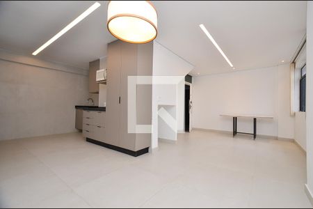 Sala Ambientes de apartamento para alugar com 2 quartos, 80m² em Lourdes, Belo Horizonte