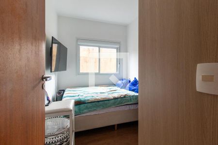 Quarto 1 de apartamento para alugar com 2 quartos, 50m² em Boqueirão, Curitiba