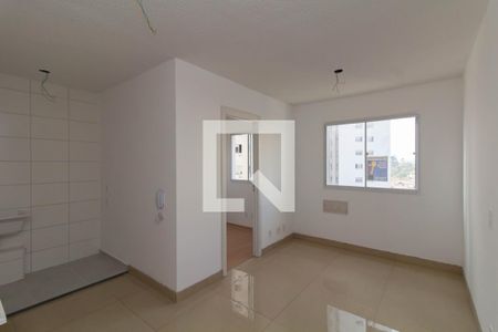 Sala/Cozinha de apartamento para alugar com 2 quartos, 40m² em São Miguel, São Paulo