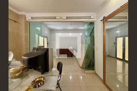 Sala de casa para alugar com 3 quartos, 150m² em Chácara Santo Antônio (zona Sul), São Paulo