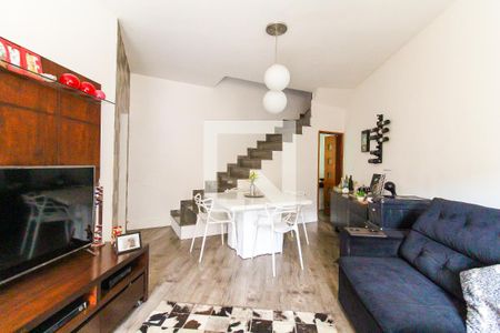 Sala de casa para alugar com 3 quartos, 170m² em Jardim Nossa Senhora do Carmo, São Paulo