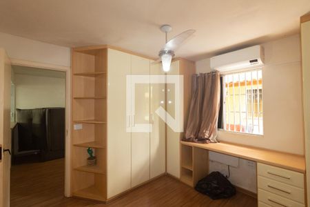 Quarto 1 de casa de condomínio para alugar com 2 quartos, 60m² em Senador Vasconcelos, Rio de Janeiro