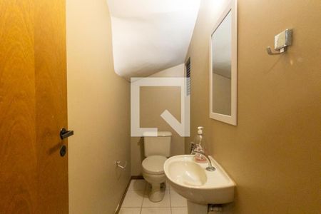 Lavabo de apartamento para alugar com 2 quartos, 105m² em Cristo Rei, Curitiba