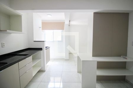 Sala/Cozinha/Área de Serviço de kitnet/studio à venda com 1 quarto, 30m² em Vila Invernada, São Paulo