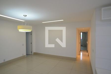 Sala de apartamento para alugar com 4 quartos, 152m² em Barra da Tijuca, Rio de Janeiro