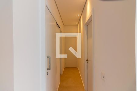 Corredor de apartamento para alugar com 2 quartos, 137m² em Itaim Bibi, São Paulo