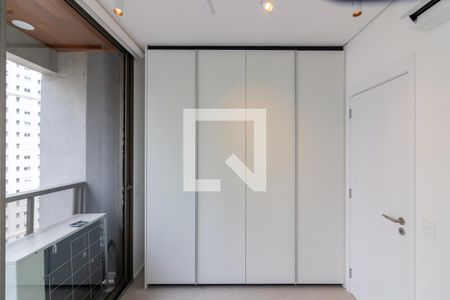 Quarto de apartamento para alugar com 2 quartos, 137m² em Itaim Bibi, São Paulo