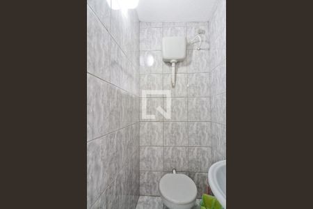 Lavabo de casa para alugar com 2 quartos, 100m² em Jardim Almanara, São Paulo