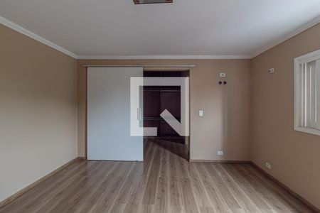 Suite 1 de casa à venda com 3 quartos, 300m² em Vila Silvia, São Paulo