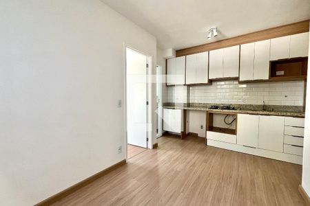 Sala de apartamento para alugar com 2 quartos, 34m² em Jardim Oriental, São Paulo