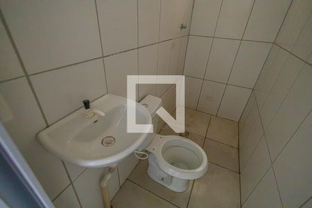 Banheiro  de kitnet/studio para alugar com 1 quarto, 20m² em Trevo, Belo Horizonte