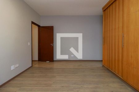 Suíte 1 de casa para alugar com 3 quartos, 250m² em Vila Cordeiro, São Paulo