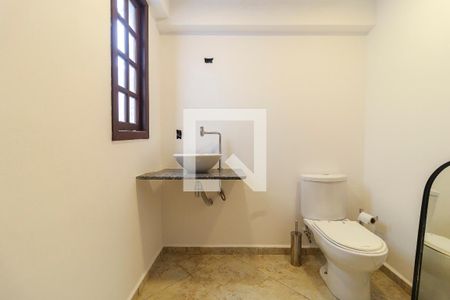 Lavabo de casa para alugar com 3 quartos, 250m² em Vila Cordeiro, São Paulo