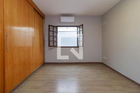 Suíte 1 de casa para alugar com 3 quartos, 250m² em Vila Cordeiro, São Paulo