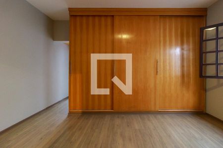 Suíte 1 de casa para alugar com 3 quartos, 250m² em Vila Cordeiro, São Paulo