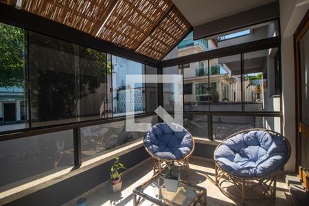 Varanda de casa para alugar com 3 quartos, 350m² em Nonoai, Porto Alegre