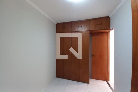 Quarto 2 de apartamento para alugar com 2 quartos, 60m² em Jardim Pauliceia, Campinas