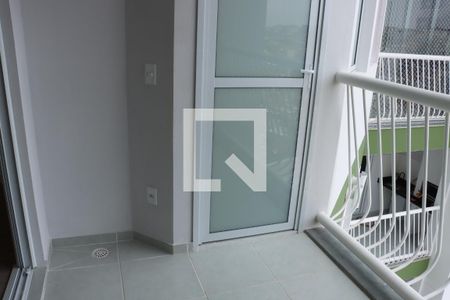 Apartamento para alugar com 2 quartos, 82m² em Parque Esplanada, Embu das Artes