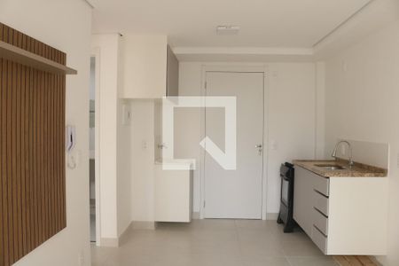 Sala e Cozinha Integrada de apartamento para alugar com 2 quartos, 33m² em Parque Industrial Tomas Edson, São Paulo