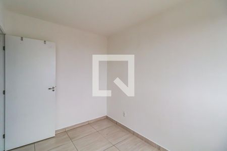 Quarto 01 de apartamento para alugar com 2 quartos, 40m² em Jardim do Lago, São Paulo