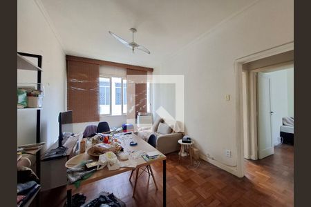 Sala de apartamento para alugar com 2 quartos, 67m² em Laranjeiras, Rio de Janeiro
