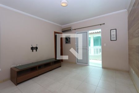 Suíte Master de casa para alugar com 3 quartos, 360m² em Parque Colonial, São Paulo