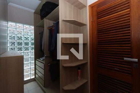 Closet da Suíte Master de casa para alugar com 3 quartos, 360m² em Parque Colonial, São Paulo