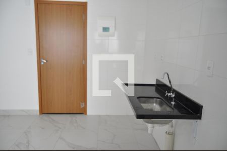Cozinha de apartamento para alugar com 2 quartos, 48m² em Del Castilho, Rio de Janeiro