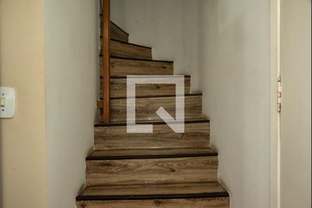 Sala - escada de apartamento para alugar com 1 quarto, 40m² em Vila Clementino, São Paulo